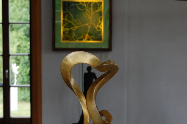 Skulptur Tombak, sculpture brass