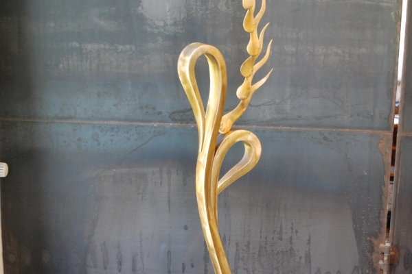 Skulptur. Tombak, sculpture, brass